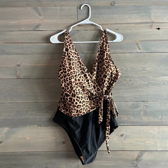 SUMMERSALT | The Perfect Wrap One-Piece Leopard Black Women Size 18 - Picture 1 of 6